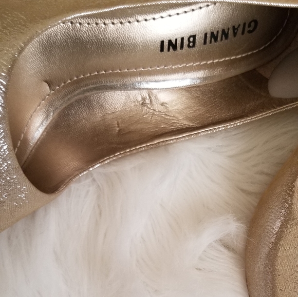 Gianni Bini Gold Metallic Open Toe Heels - Picture 9 of 9
